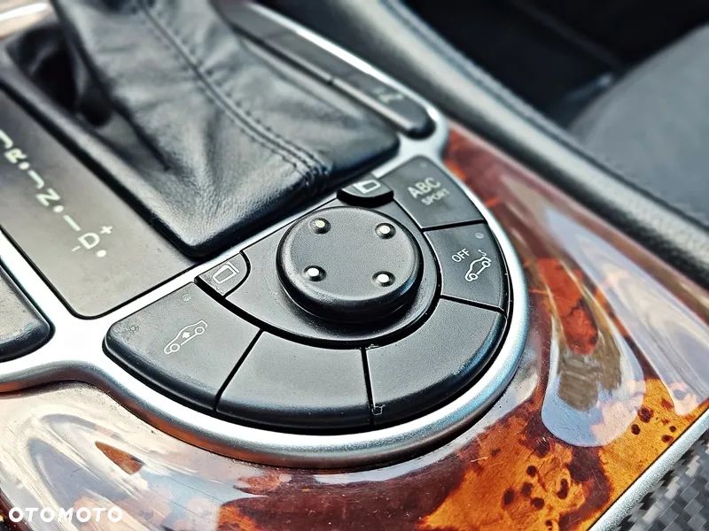 Mercedes-Benz SL - 17