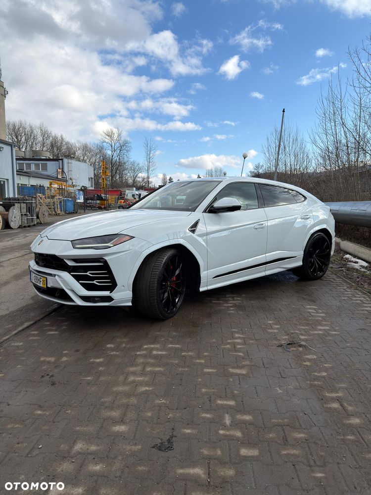 Lamborghini Urus - 4