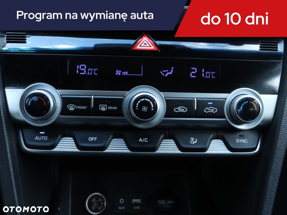 Hyundai Elantra - 18