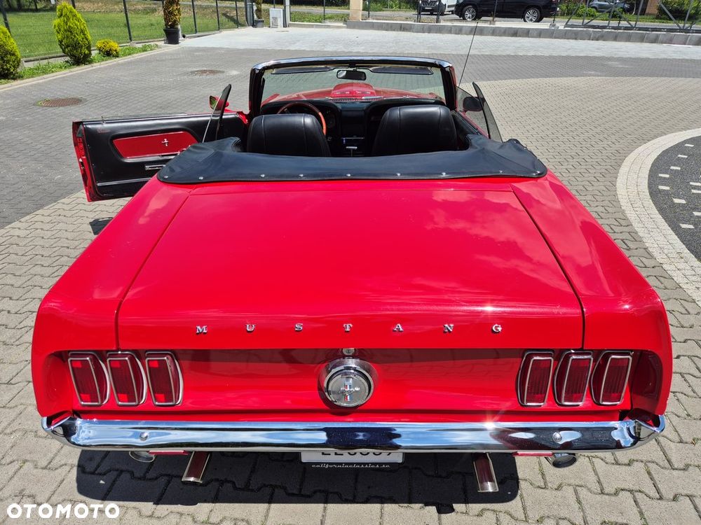 Ford Mustang - 5