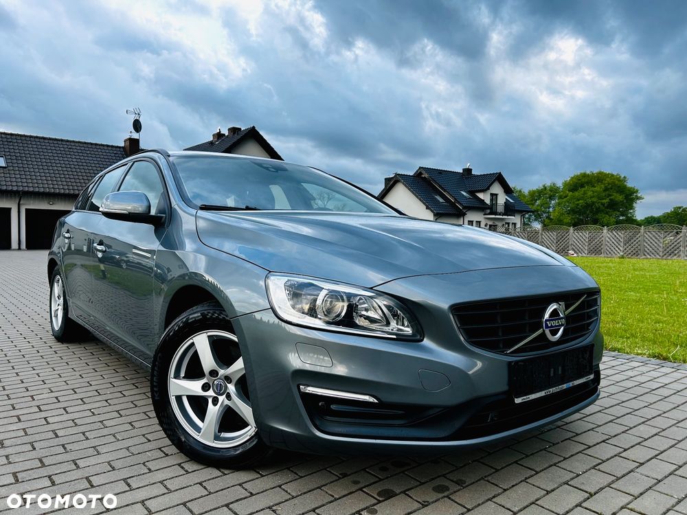 Volvo V60 D3 Kinetic - 1