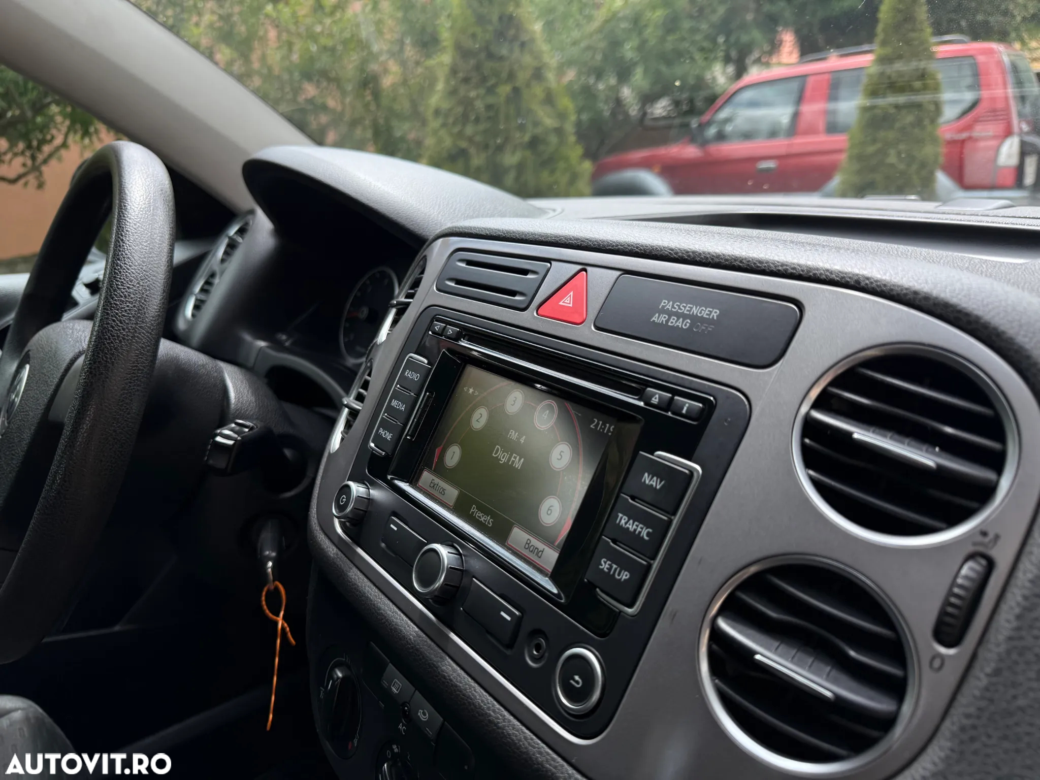 Volkswagen Tiguan 2.0 TDI 4Motion Trend & Fun - 17