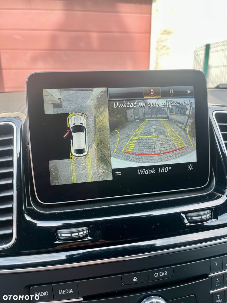 Mercedes-Benz GLE 350 d 4-Matic - 23