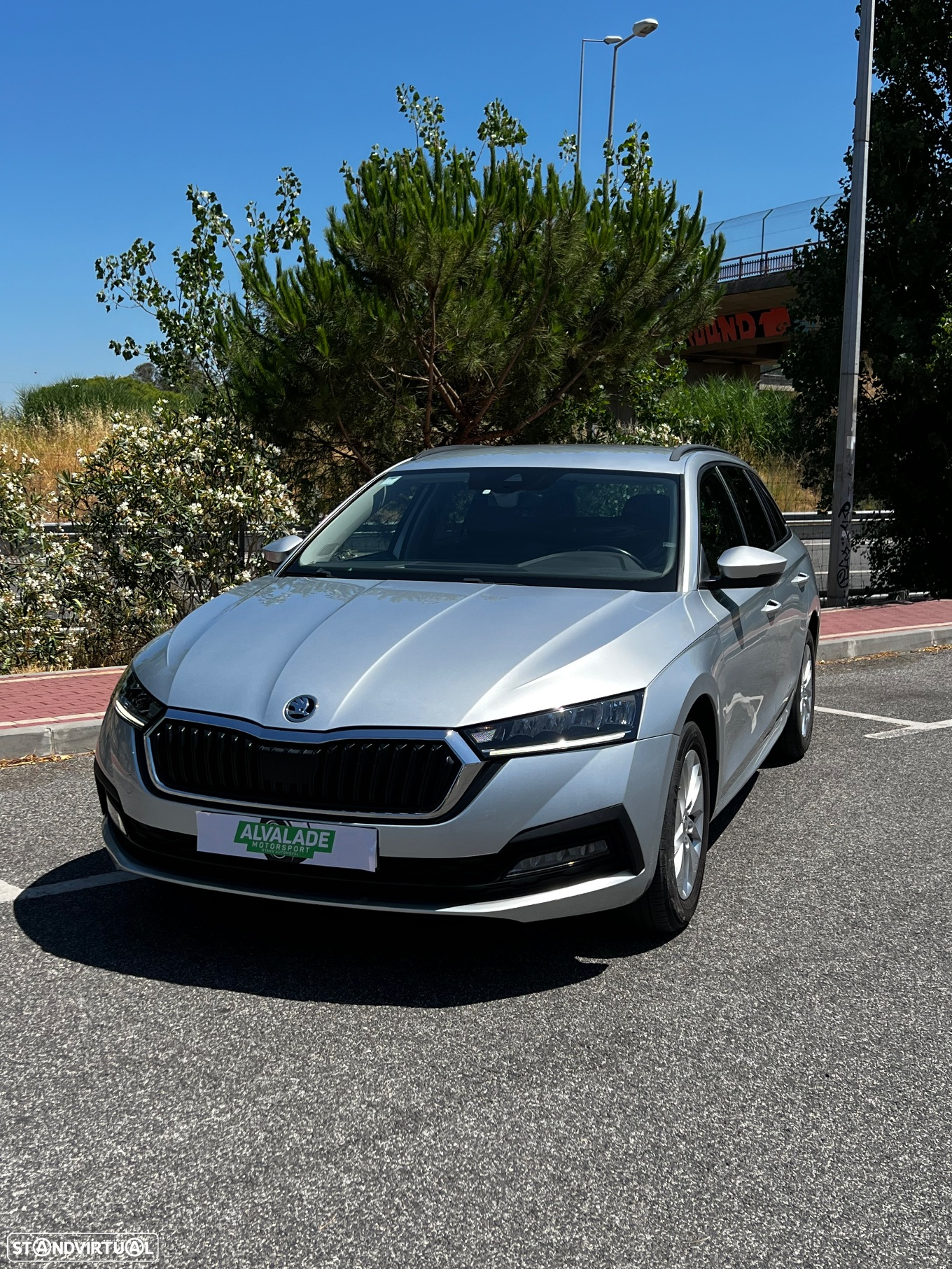Skoda Octavia Break 2.0 TDI Ambition DSG - 6
