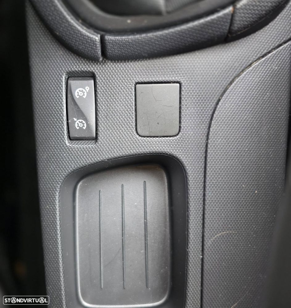 Renault Clio 1.5 dCi Fairway - 8