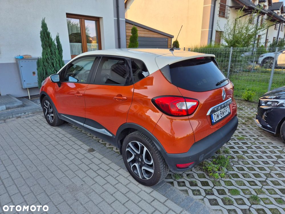 Renault Captur 1.2 TCe Helly Hansen EDC - 3