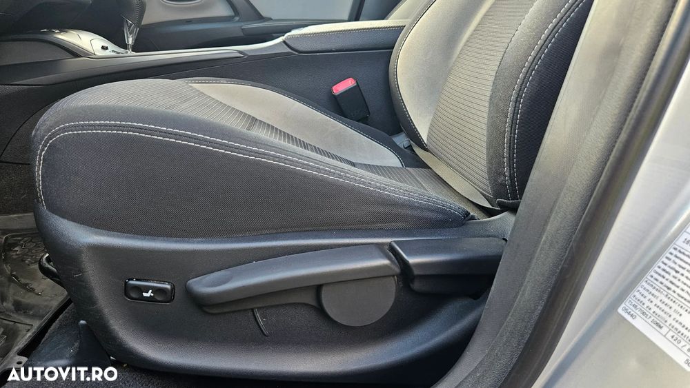 Toyota Avensis Touring Sports 1.8 Multidrive S Edition S+ - 21