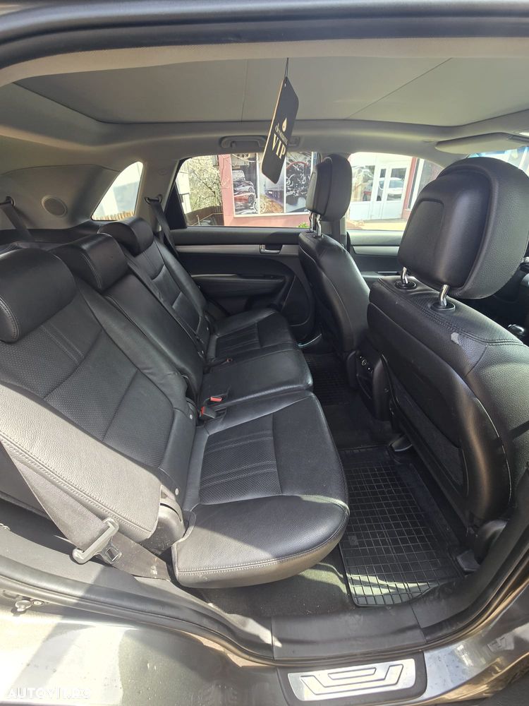 Kia Sorento 2.2 DSL 4x4 Aut. Executive - 9
