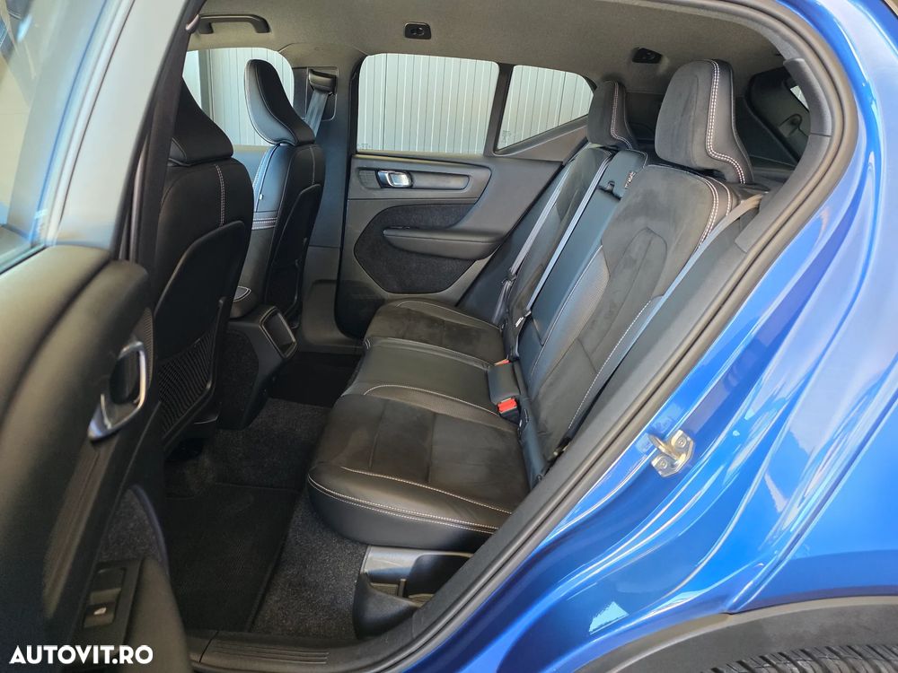 Volvo XC 40 D4 AWD Geartronic R-Design - 16