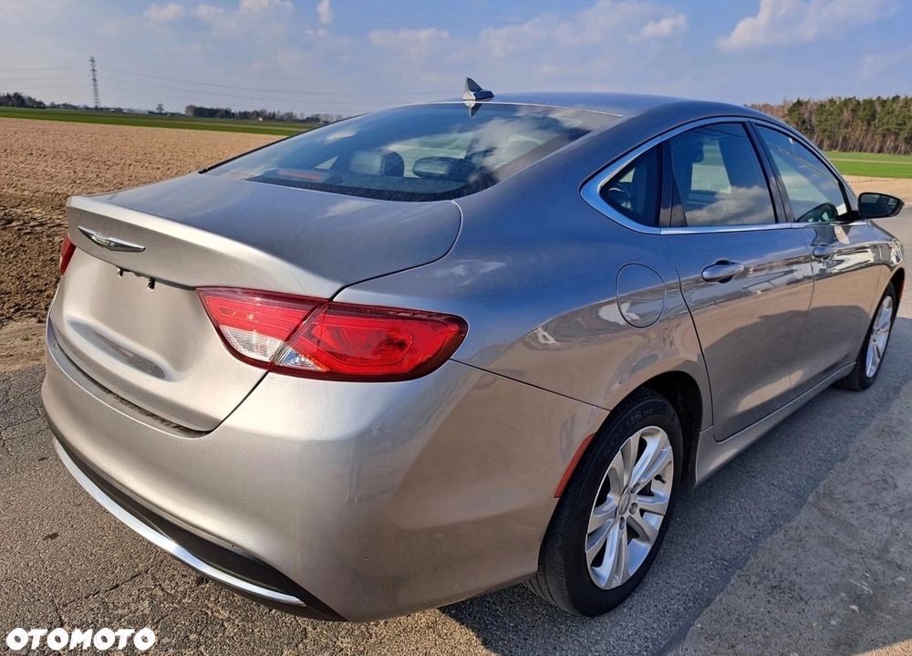 Chrysler 200 - 11