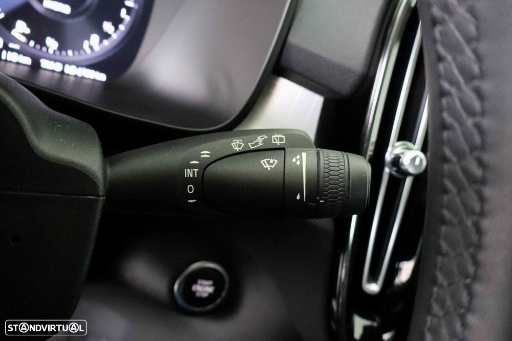 Volvo XC 40 - 32