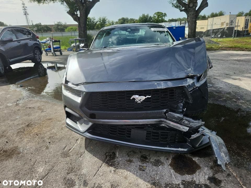 Ford Mustang 2.3 Eco Boost - 5