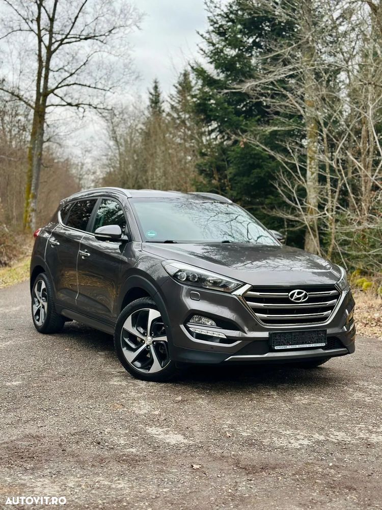 Hyundai Tucson 2.0 CRDI 4WD Automatik Style - 1
