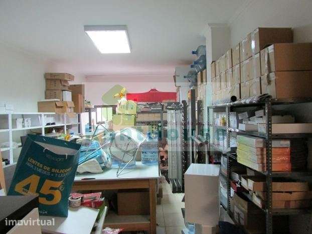 Loja/Armazém Para Venda - Paião - Grande imagem: 3/6