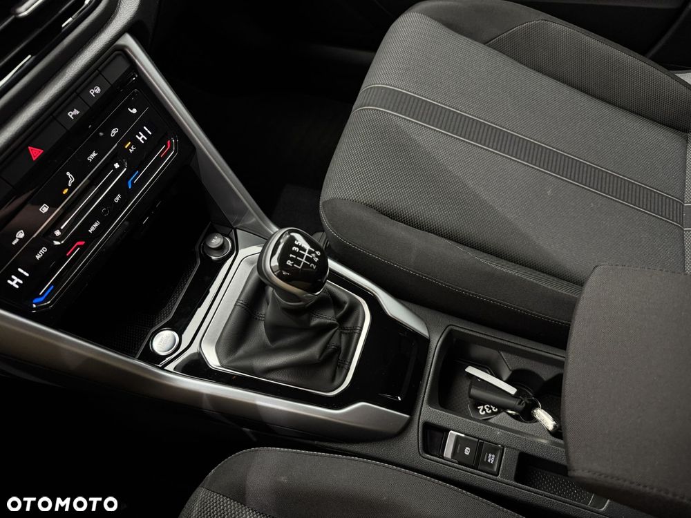 Volkswagen T-Roc 1.0 TSI Life - 25