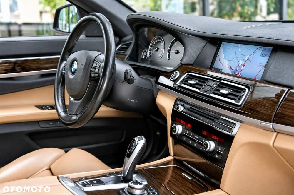 BMW Seria 7 2010