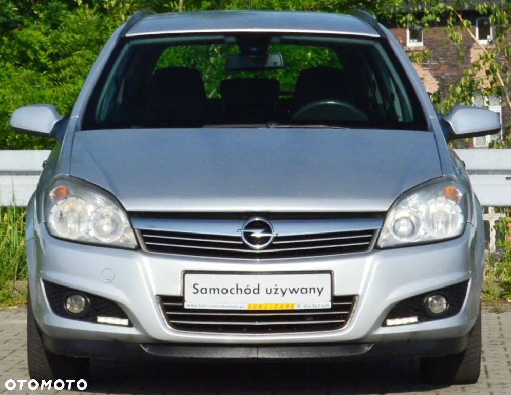 Opel Astra 1.9 CDTI - 22