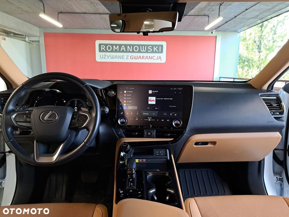 Lexus NX 350h Omotenashi AWD - 15