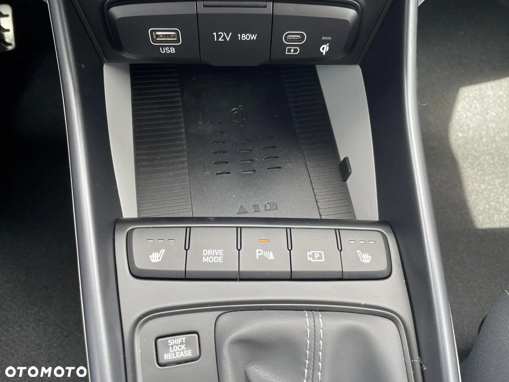 Hyundai Bayon 1.0 T-GDI Executive DCT - 20
