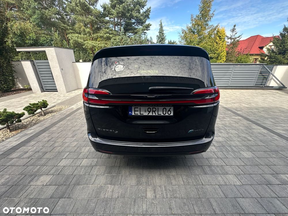 Chrysler Pacifica - 6