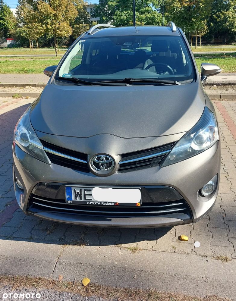 Toyota Verso 1.8 Premium 7os EU6 - 1
