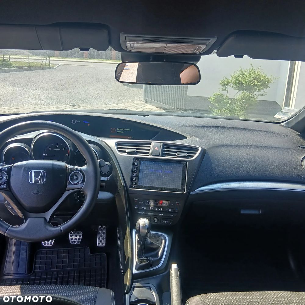 Honda Civic 1.6 i-DTEC Executive Black Edition - 13