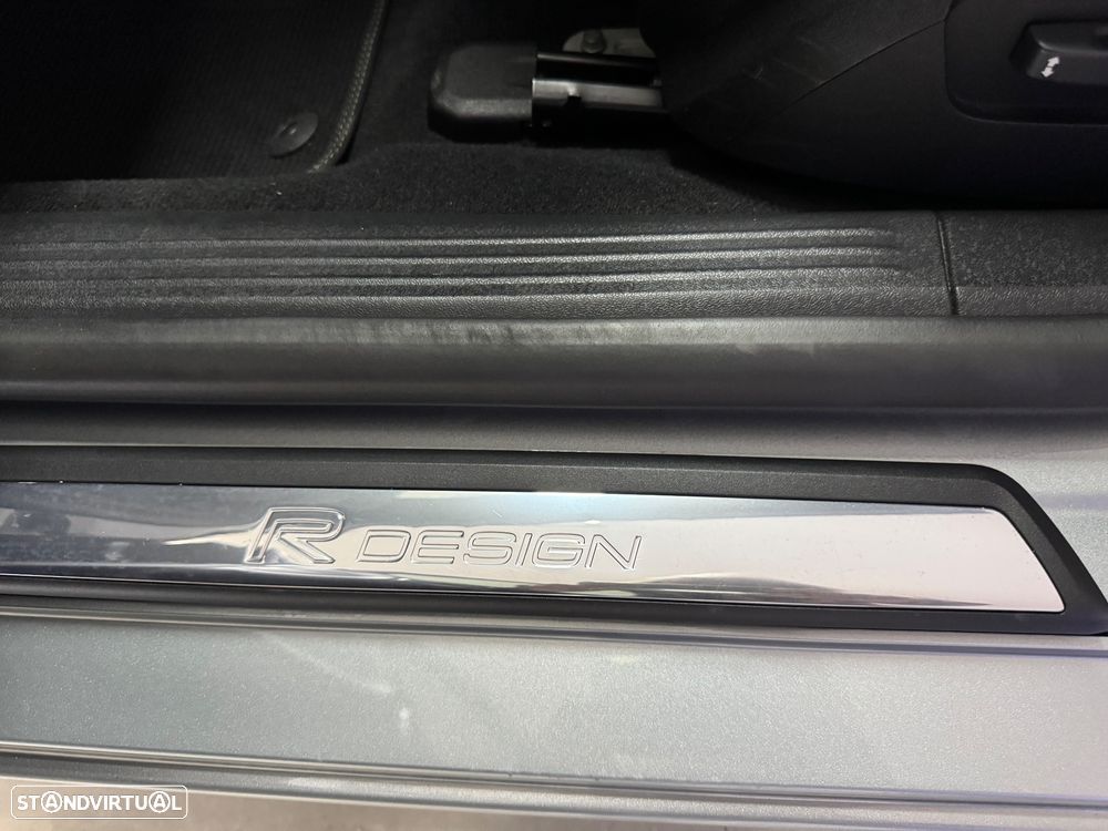 Volvo V40 1.5 T3 Sport Edition Plus Geartronic - 39