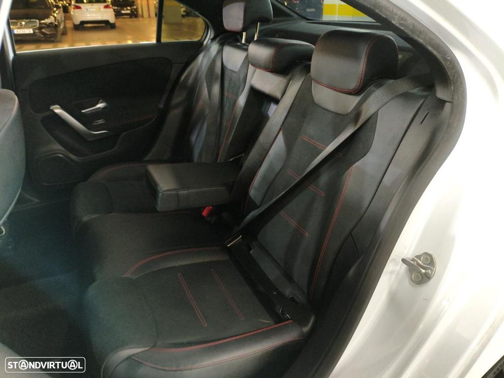 Mercedes-Benz A 200 Limousine ver-d-amg-line - 8