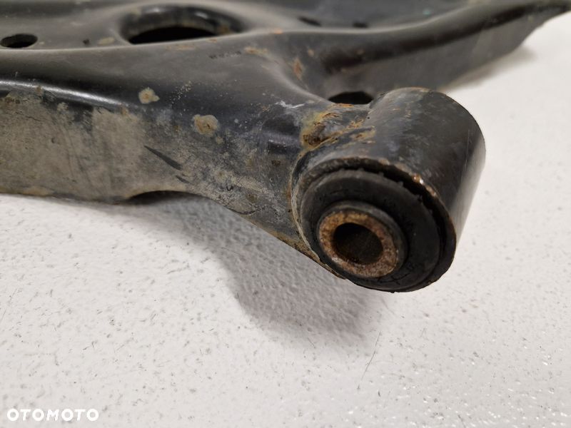 KIA SOUL I 1 1.6 CRDI WAHACZ PRAWY PRZÓD - 8