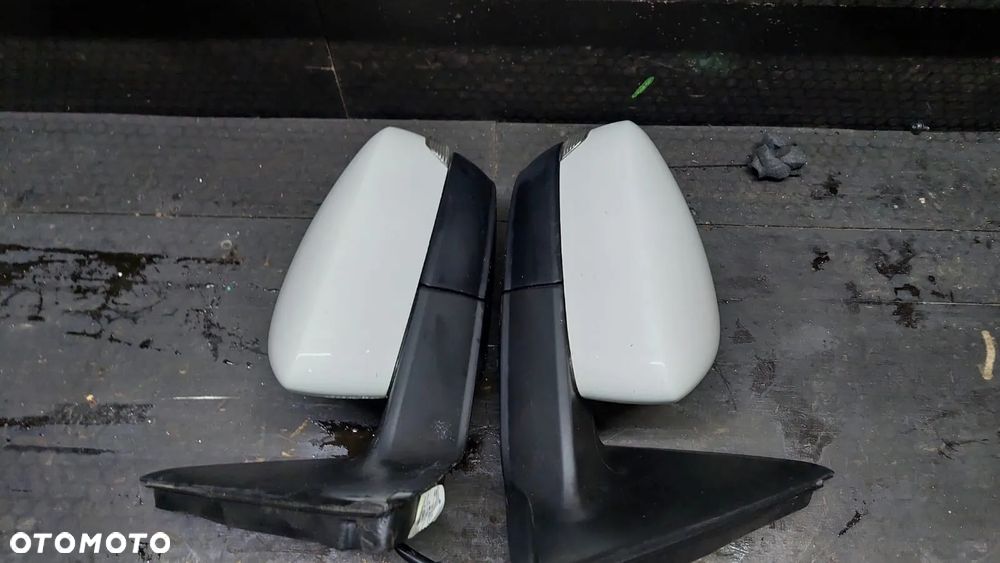 LUSTERKO PRAWE 6 PIN SKODA FABIA III LF9E - 2