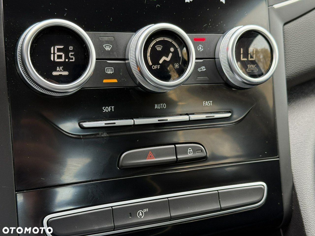 Renault Megane - 24