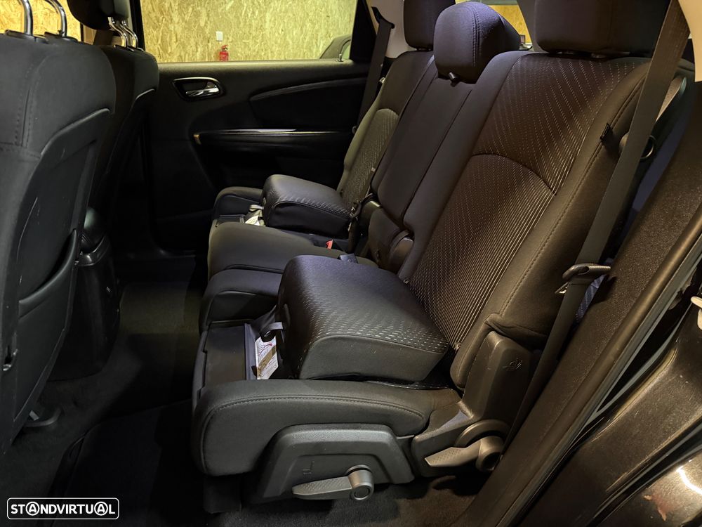 Fiat Freemont 2.0 M-Jet Urban - 14