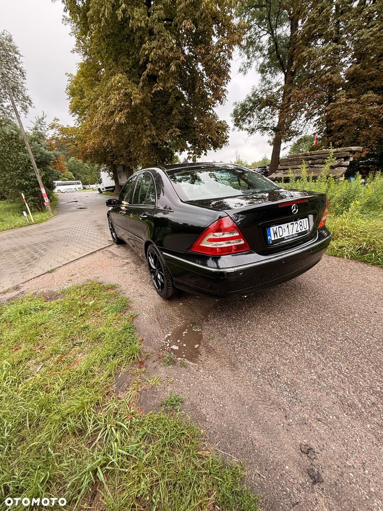 Mercedes-Benz Klasa C 280 Classic 4-Matic - 6