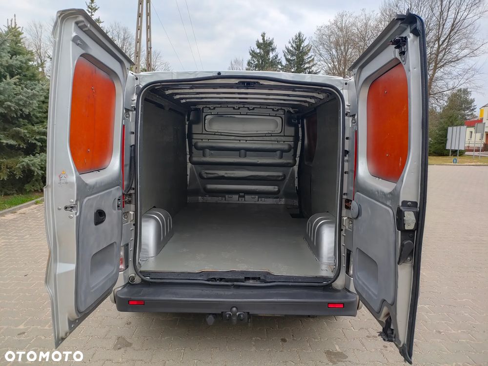 Opel Vivaro - 18
