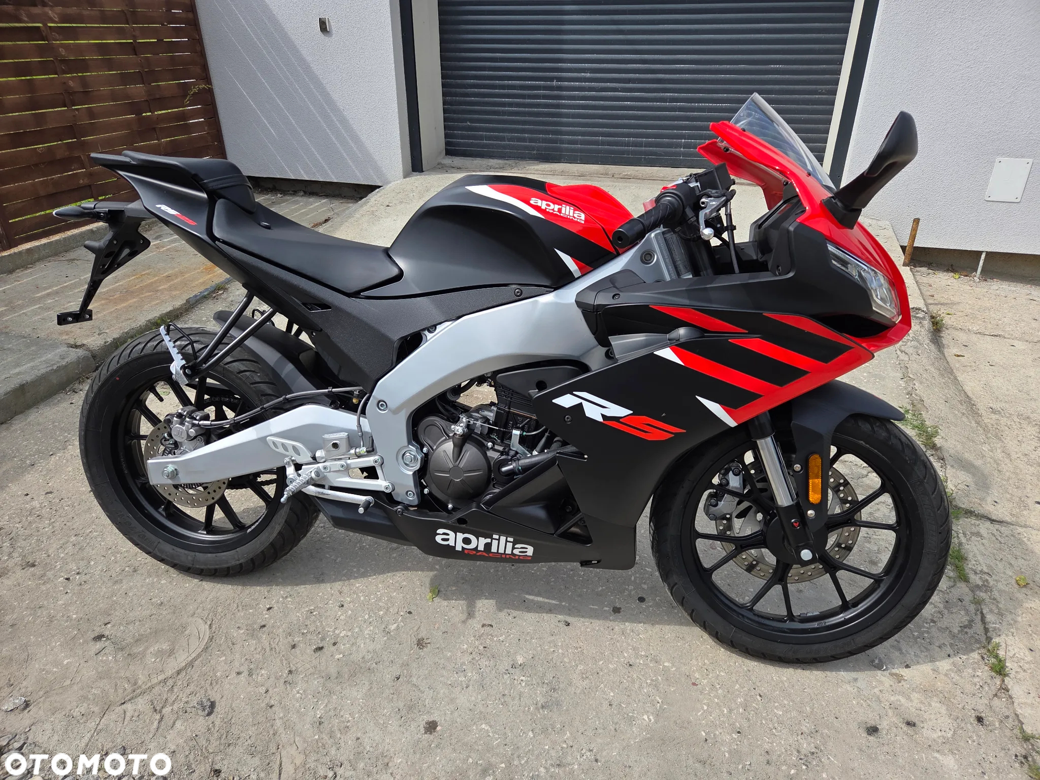 Aprilia RS - 9