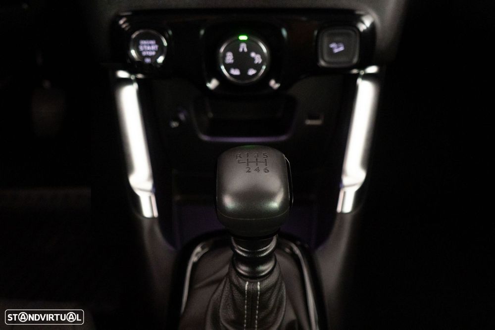 Citroën C3 Aircross 1.2 PureTech Shine Pack - 25