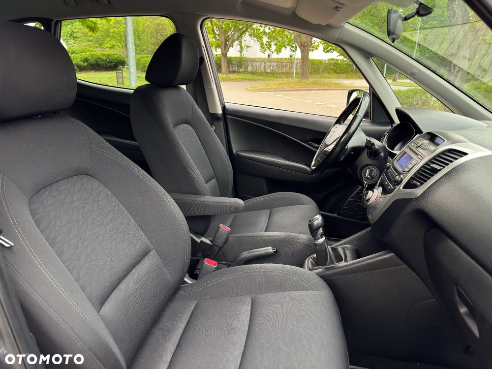 Hyundai ix20 1.4 Comfort - 12