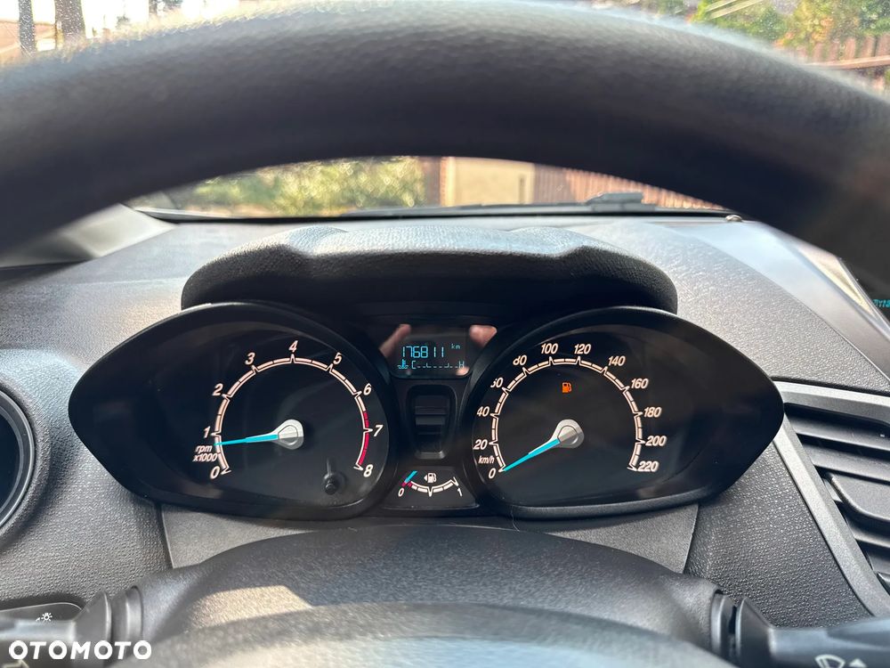Ford Fiesta 1.25 Silver X (Ambiente) - 41
