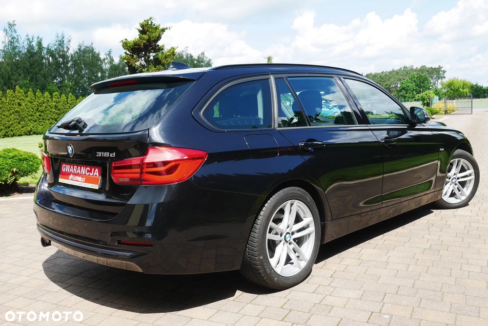 BMW Seria 3 318d Sport Line - 11