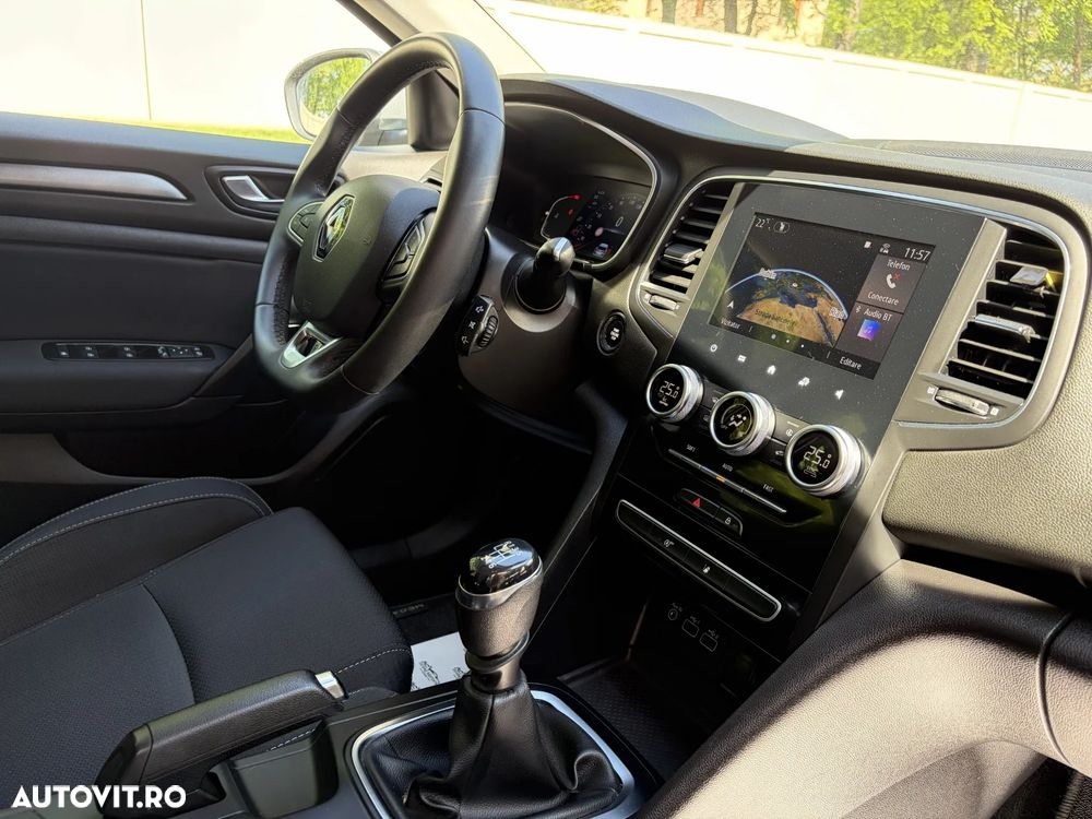 Renault Megane - 24