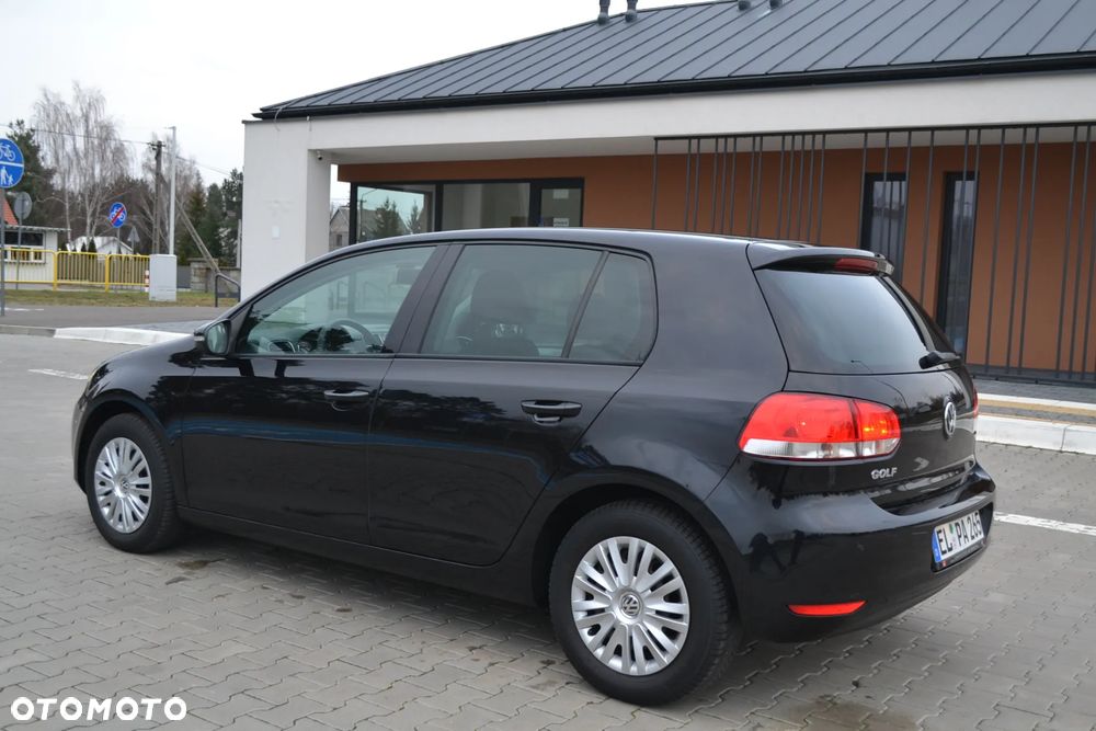 Volkswagen Golf - 36