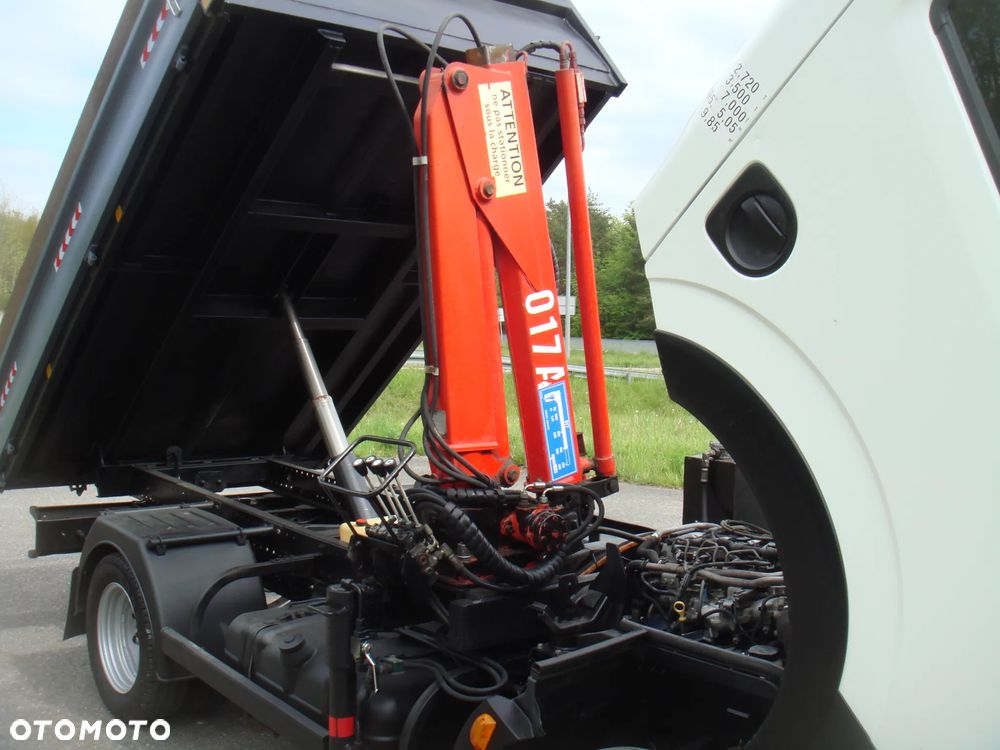 Nissan CABSTAR - 23