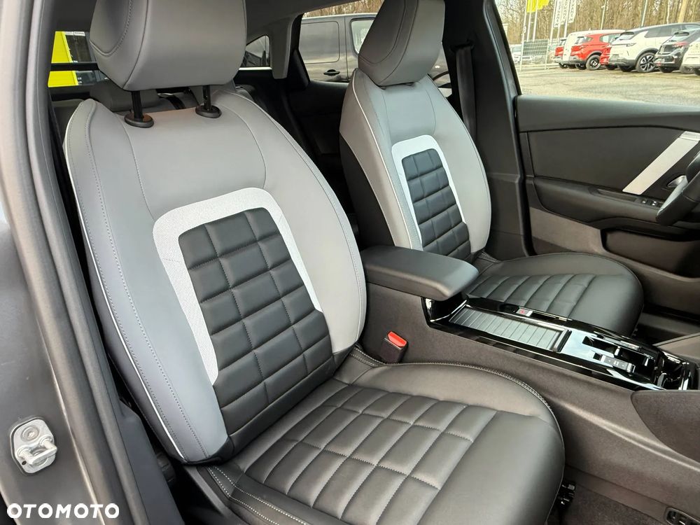 Citroën C4 1.2 mHEV Max eDCT6 - 11