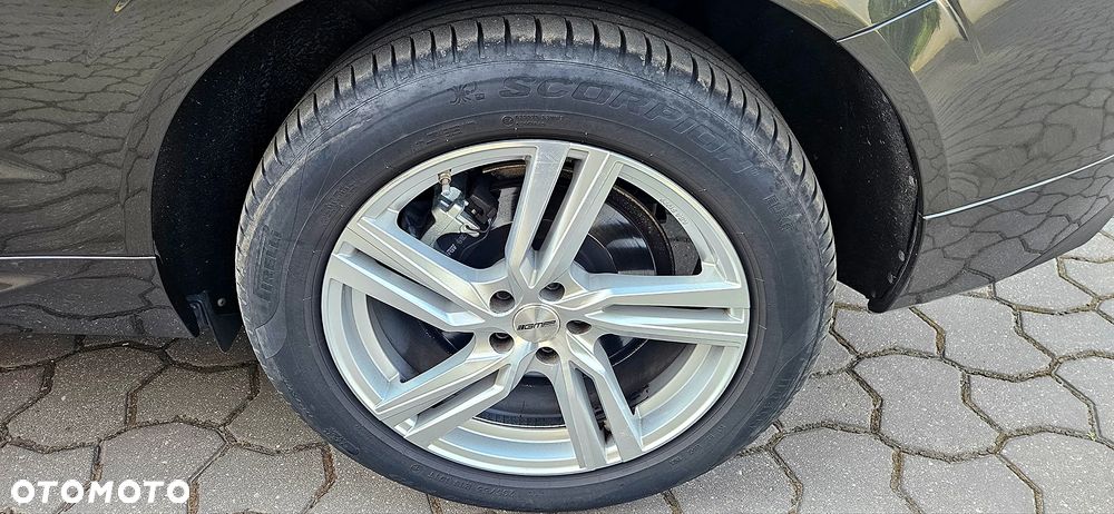 Volvo XC 60 D4 Momentum - 17