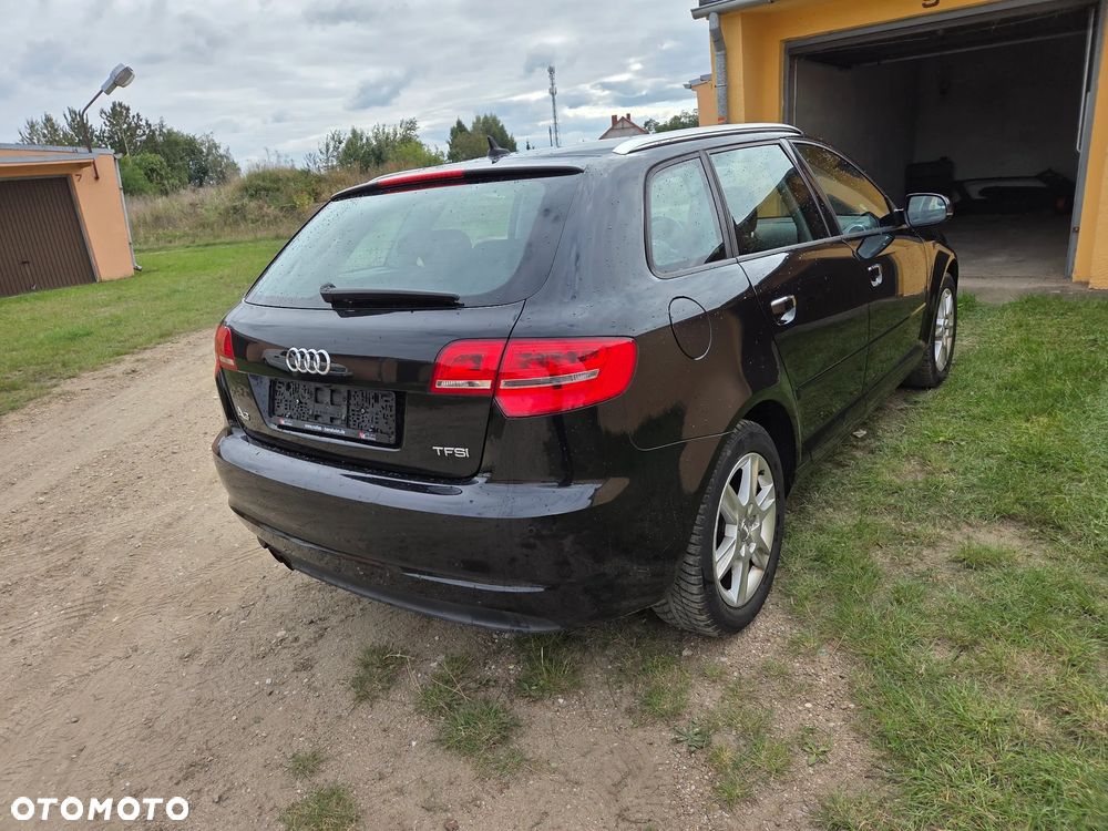 Audi A3 Sportback 1.4 TFSI Attraction - 4