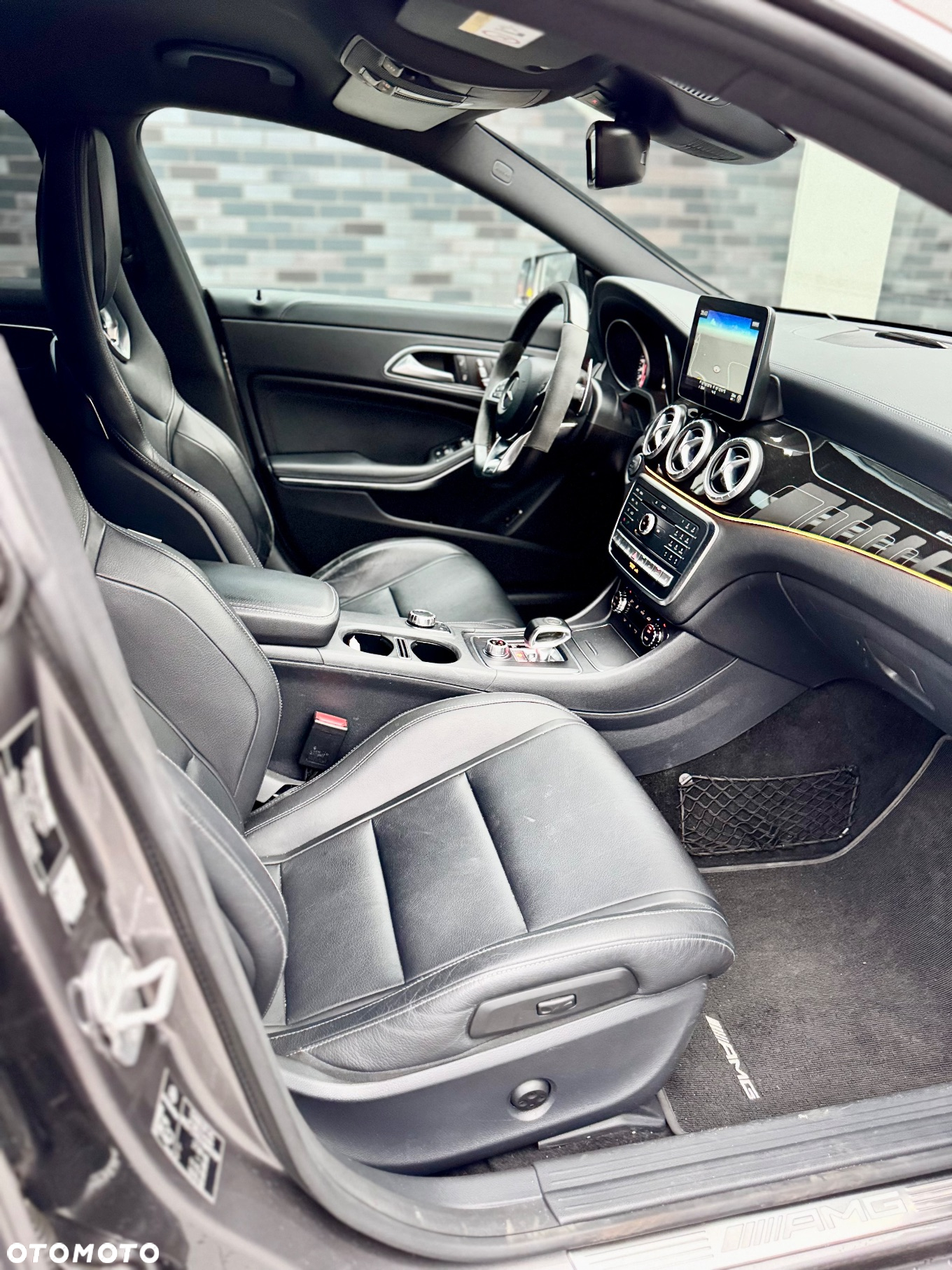 Mercedes-Benz CLA AMG 45 4Matic Shooting Brake 7G-DCT - 19