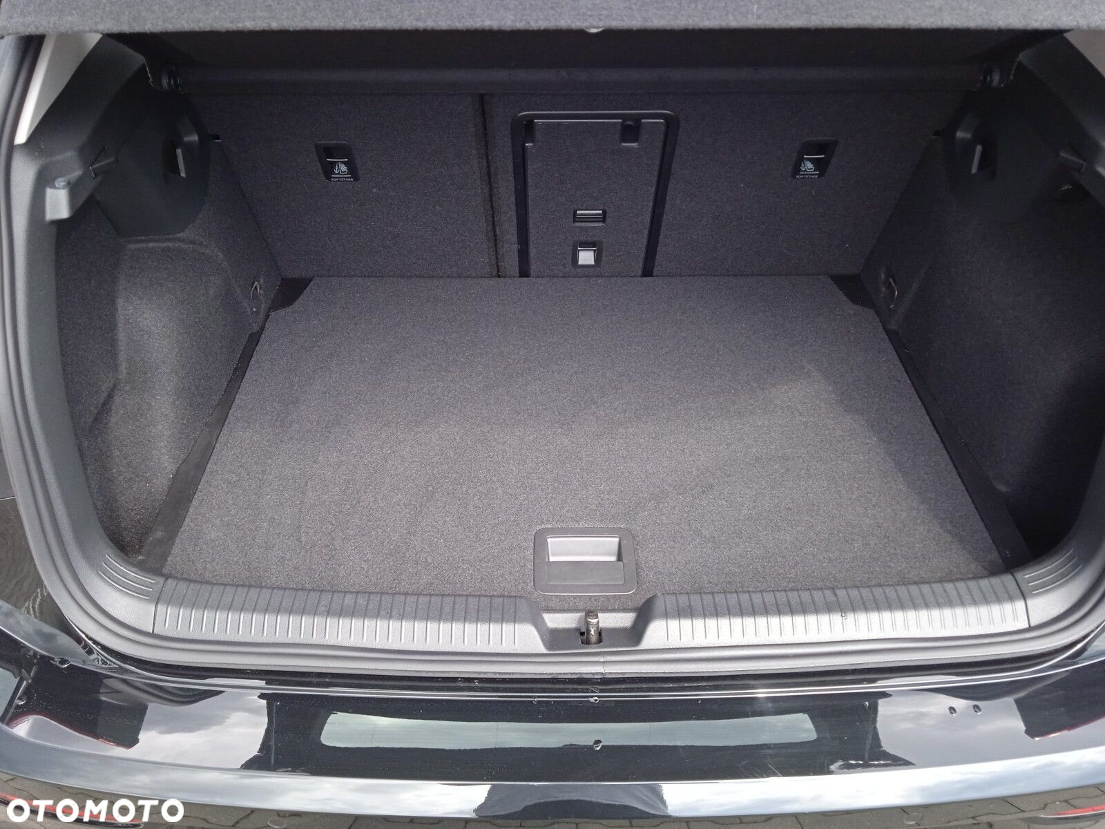 Volkswagen Golf - 16