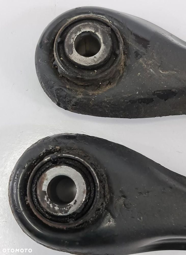 WAHACZ TYŁ TYLNY VOLVO V40 II - 10