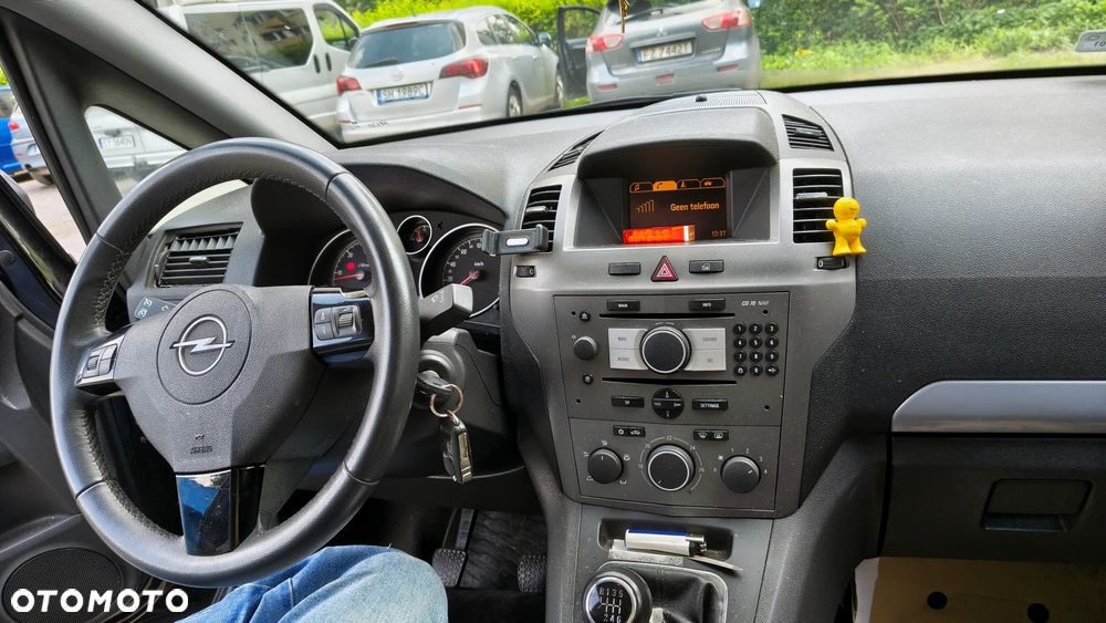 Opel Zafira 1.9 CDTI Sport - 9