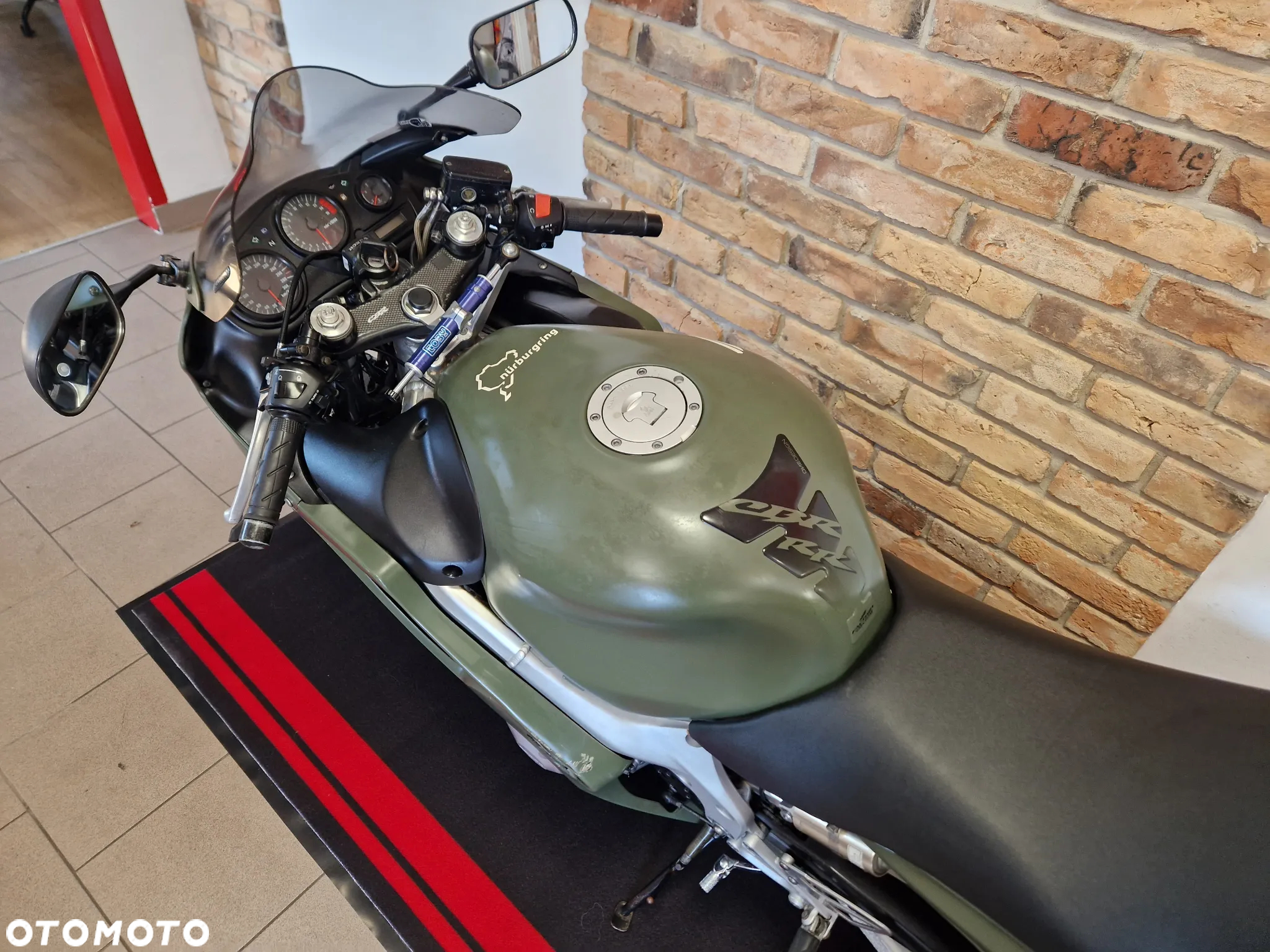 Honda CBR - 22